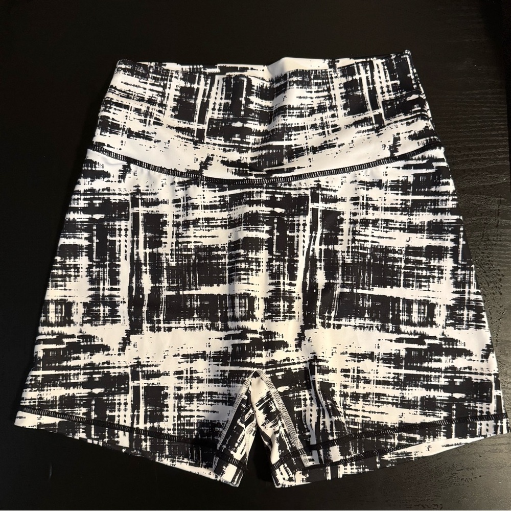 BuffBunny High Waist Black and White Shorts